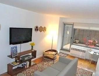 3rd image of 175 W 12th St APT 2K