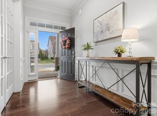 1012 Lydgate Dr, Waxhaw, NC 28173