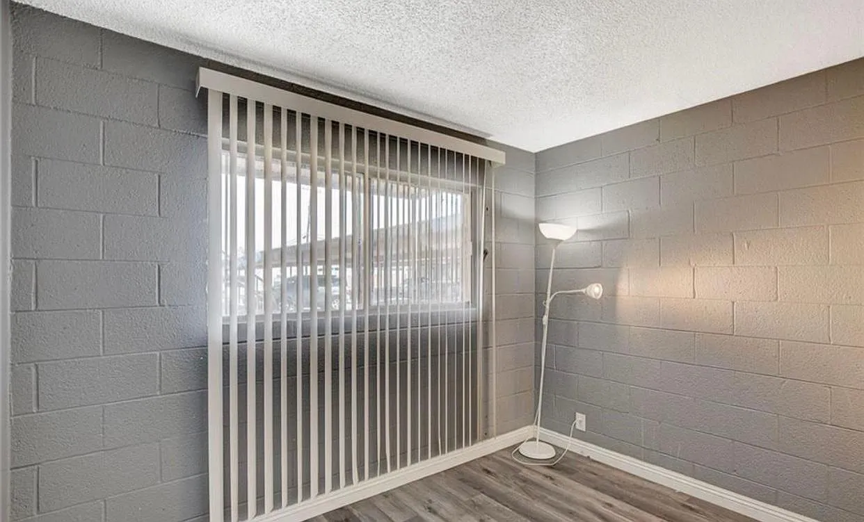 1 bed, 480 sqft, $1,100 — Photo 3
