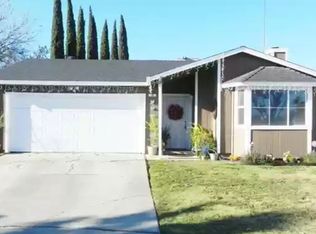 19 W Starling Ct, Merced, CA