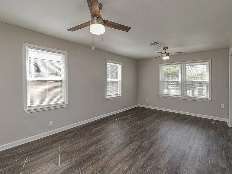 3709 Gager St #1 — Photo 11