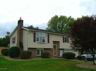 175 Fairview Dr, Lewisburg, PA 17837