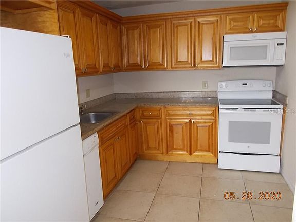 4th image of 4024 Versailles Dr #4024C