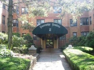 2 Greenridge Ave, White Plains, NY 10605