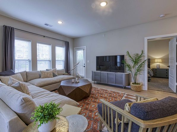 Encore | 6407 E 163rd St, Belton, MO