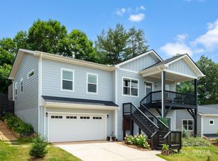 69 Greenwood Fields Dr, Asheville, NC 28804