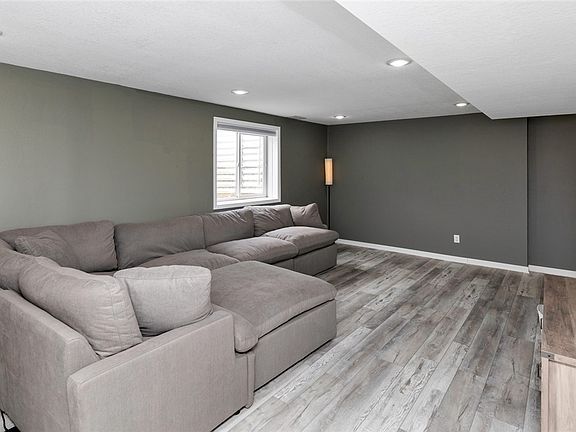 2nd image of 209 N 17th St
