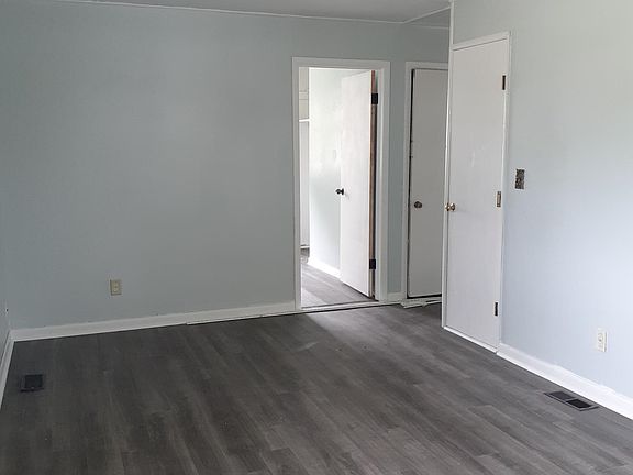 Living room (Towards bedrooms and bathroom)