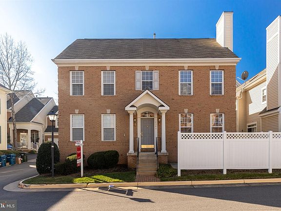 2nd image of 6984 Forepond Ct