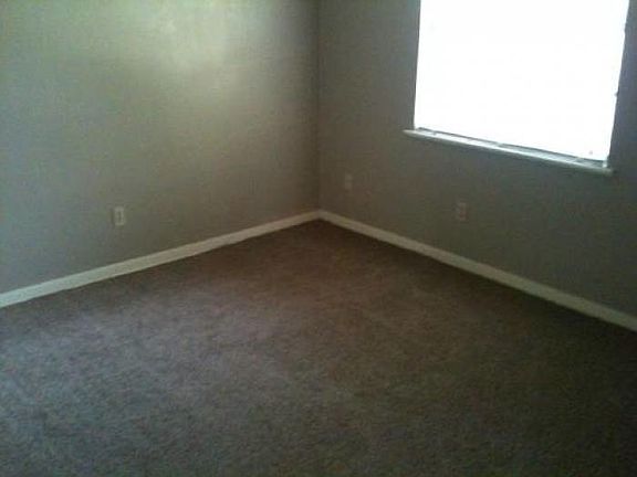 4th image of 616 E 9th Ave