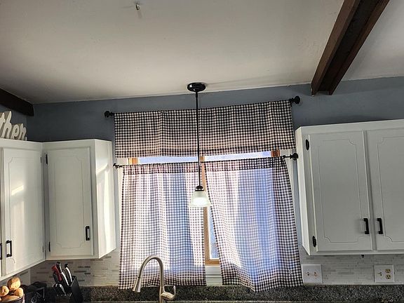4th image of 8003 Fairfield Cir