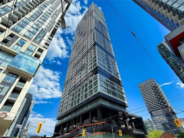 181 Dundas St E Unit 807, Toronto, ON M5A 0N5