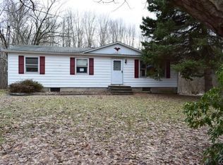 223 Pinnacle Hill Rd, Fulton, NY 13069