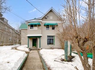 12 Gibson St, Parry Sound, ON P2A1W7