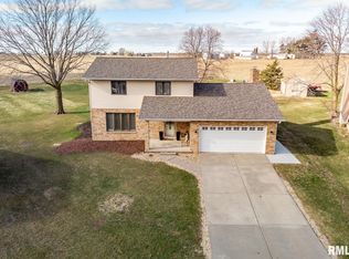 2705 Daniels Ct, Eldridge, IA 52748