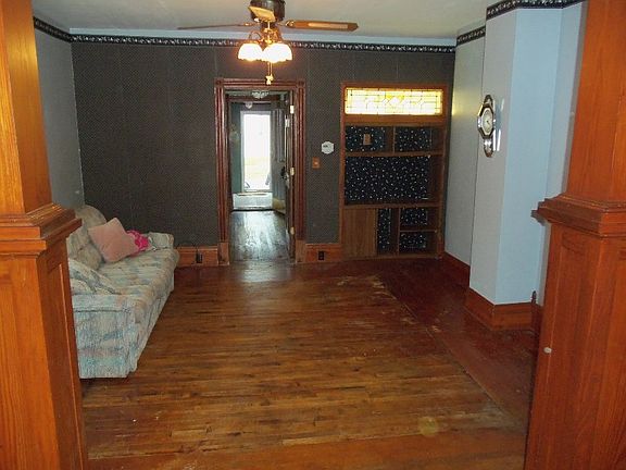4th image of 709 Litchfield St