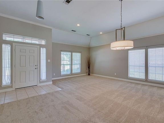 4th image of 512 Shannon Dr