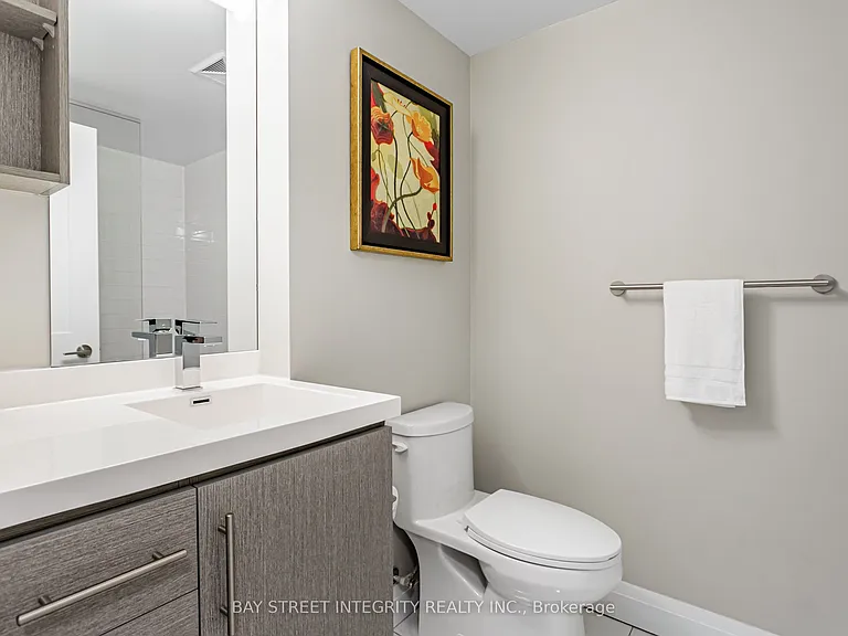 181 Huron St #201 — Photo 6
