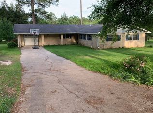 171 Pine Tree Ln, Florien, LA 71429