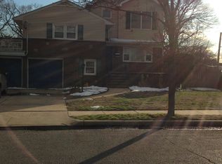 273 Grove Ave, Cedarhurst, NY 11516