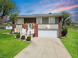 220 Bantam Ridge Ct, Wintersville, OH 43953