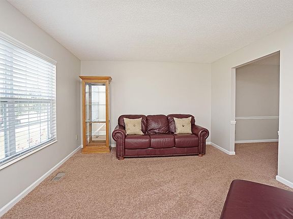 4th image of 6821 Beagle Dr