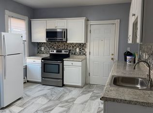 352 Vine St FLOOR 2, Hartford, CT 06112