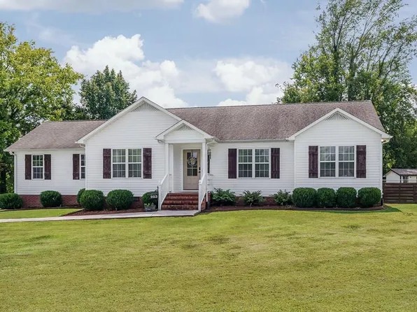 923 Faye Dr, Cookeville, TN 38501