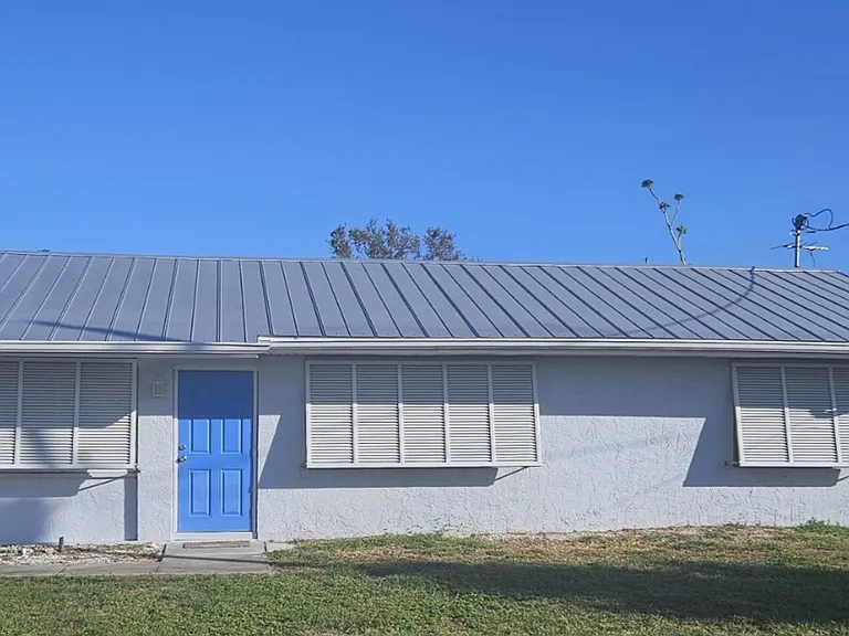 360 W Fray St — Photo 1