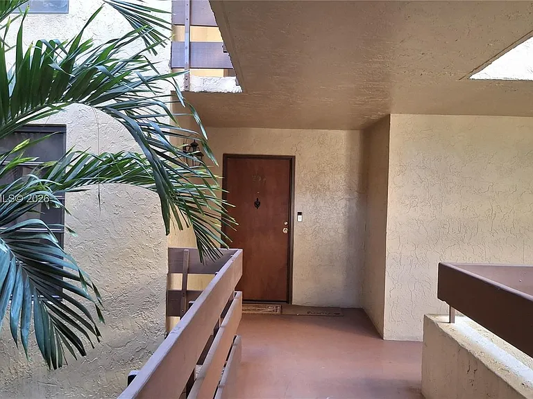 9015 SW 125th Ave #N206 — Photo 1