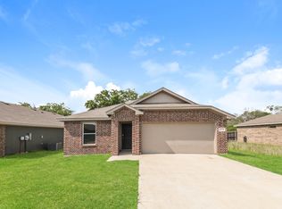 471 Bobbie St, Mabank, TX 75147