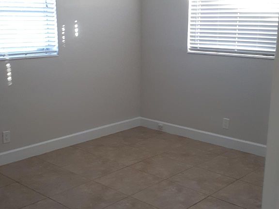 4th image of 1700 NE 62nd St #1