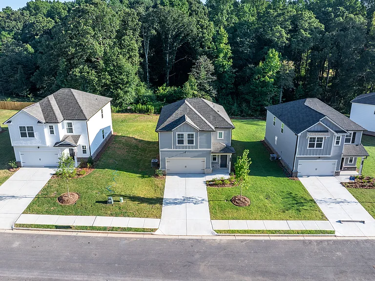 688 Evergreen Rd — Photo 25