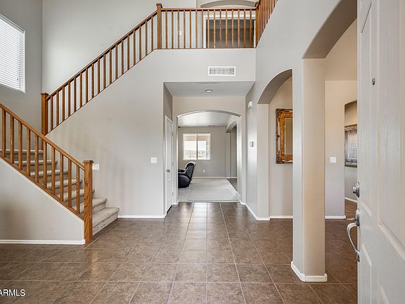 4th image of 1001 E Pasture Canyon Dr