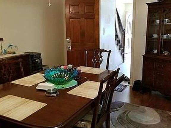 4th image of 3609 Bronxwood Ave Unit Penthouse