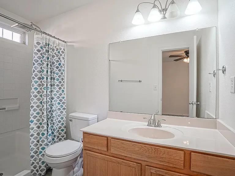 723 Seaborn Dr SW — Photo 6
