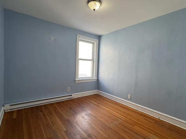631 Walnut St #2 — Photo 11
