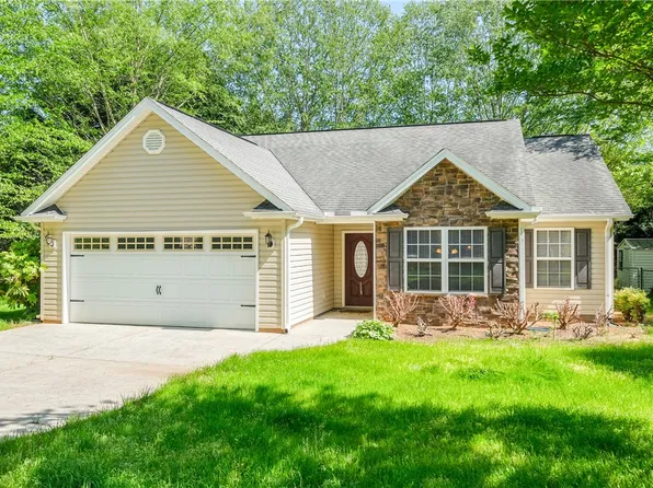 113 Foster Rd, Williamston, SC 29697
