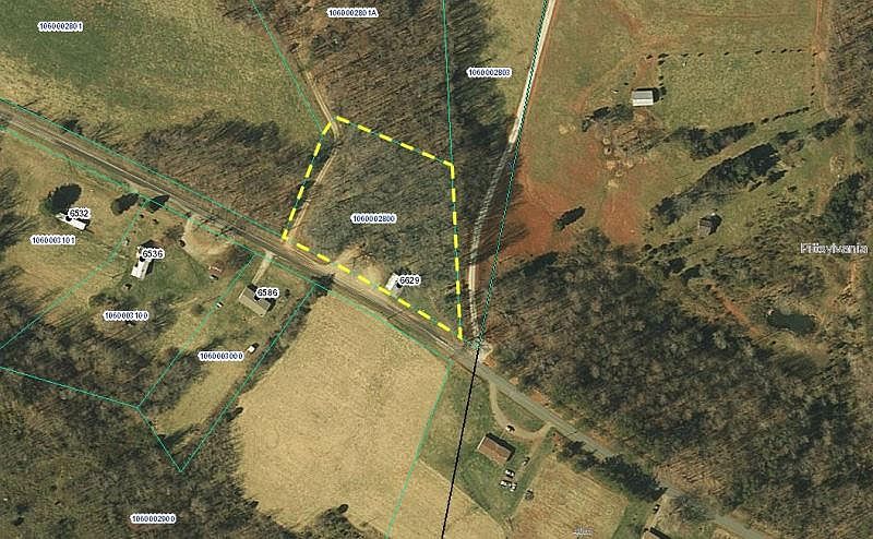 2nd image of 6629 Circle Creek Rd