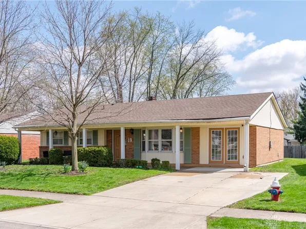 19 Laurelgrove Dr, Englewood, OH 45322