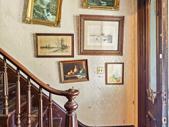 17th image of this home