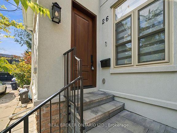 3rd image of 26 Bishop St