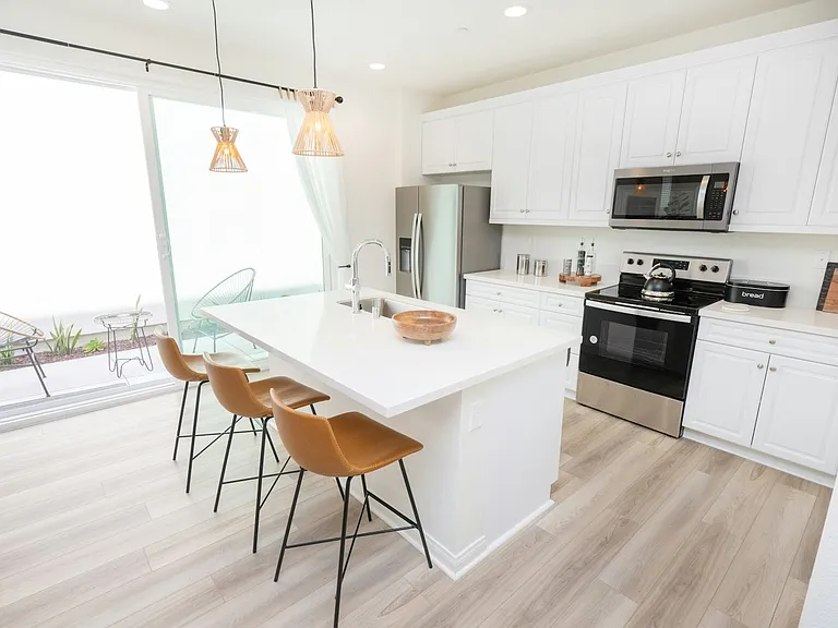 2615 Babaco St — Photo 13