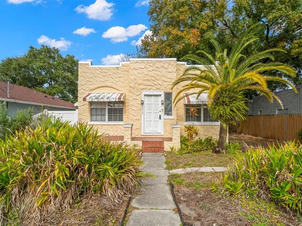 3313 W Saint John St, Tampa, FL 33607