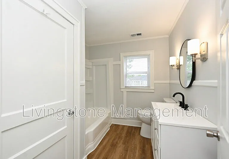872 W Albert Gallatin Ave — Photo 21