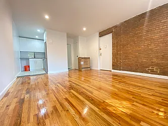 Rented by Nolita Group