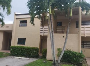 4491 Crystal Lake Dr, Pompano Beach, FL 33064