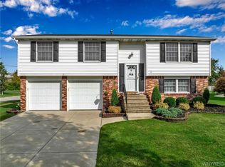 2 Butternut Rd, Cheektowaga, NY 14227