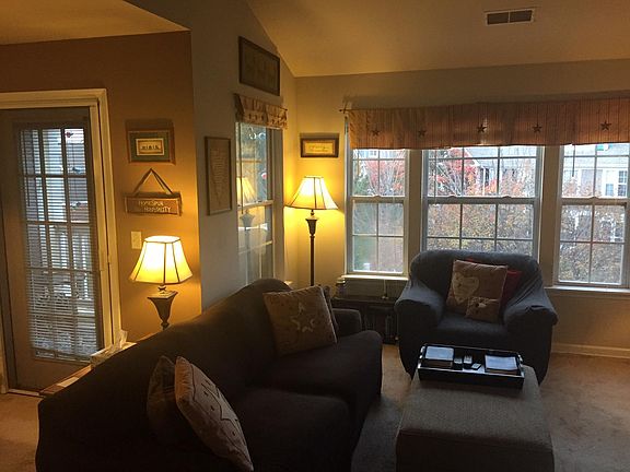 2nd image of 1665 Northpoint Dr APT 13