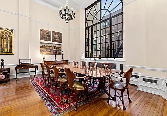 4th image of 15 W 67th St #2FW